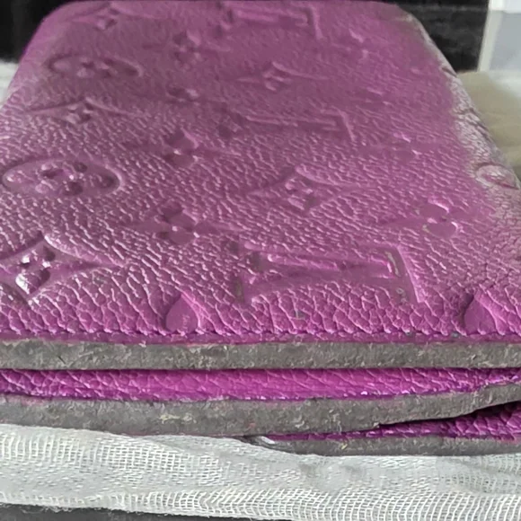 Authentic Louis Vuitton Purple Empriente Wallet with Gold Chain - Picture 9 of 16